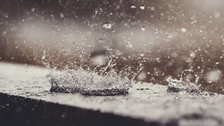 Lluvia en Santiago
